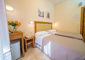 Mediterraneo Hotel & Suites