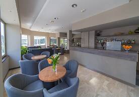 Mediterraneo Hotel & Suites