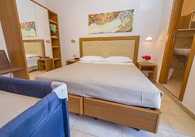 Mediterraneo Hotel & Suites