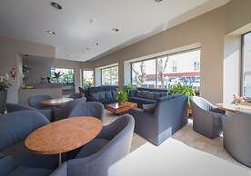 Mediterraneo Hotel & Suites