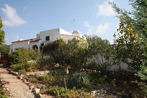 Secluded Villa With a Private Swimming Pool