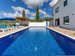 Casa O Sonho Near Faro With Private Pool