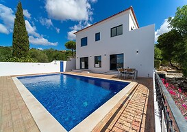 Casa O Sonho Near Faro With Private Pool