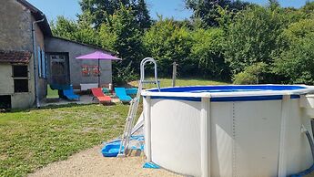 Holiday Home in Grury With Pool & Garden