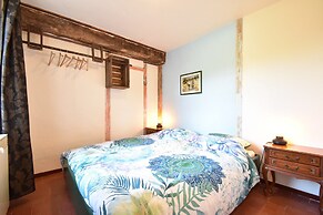 Holiday Home in Grury With Pool & Garden