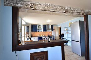 Holiday Home in Grury With Pool & Garden