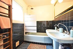 Holiday Home in Grury With Pool & Garden