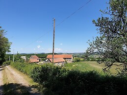 Holiday Home in Grury With Pool & Garden