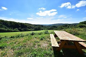 Holiday Home in Grury With Pool & Garden