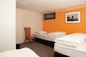 Family Villa w/ Trampoline, Pool