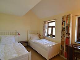 Holiday Home in Izier With Roofed Terrace, Garden, Parking