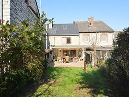 Holiday Home in Izier With Roofed Terrace, Garden, Parking