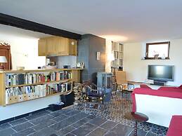 Holiday Home in Izier With Roofed Terrace, Garden, Parking