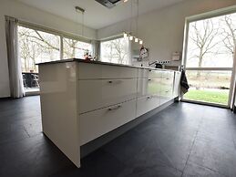 Villa With Sauna Near the Salland Ridge