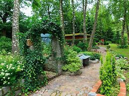 Apartment in Rusko With Garden