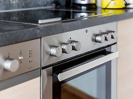 Sunlit Apartment near Ski Area in Hollersbach im Pinzgau