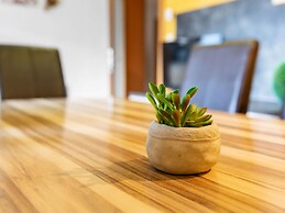 Sunlit Apartment near Ski Area in Hollersbach im Pinzgau