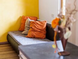 Sunlit Apartment near Ski Area in Hollersbach im Pinzgau