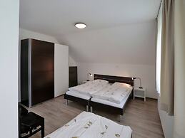 Serene Villa in Kstelberg near Lake & Watersports