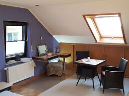Spacious Apartment near Forest in Emmelbaum