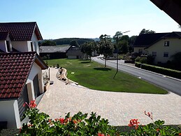 Spacious Apartment near Forest in Emmelbaum