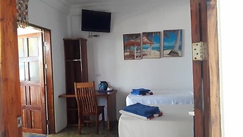 Rainbow Bay Beach and Dive Resort