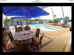 Rainbow Bay Beach and Dive Resort