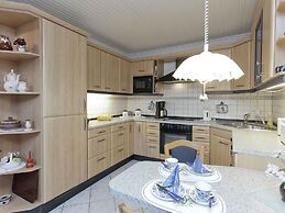Cozy Apartment near Forest in Hullersen