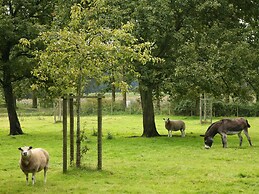Beautiful Farmhouse in Beernem With big Garden