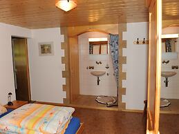 Spacious Apartment in Saint Niklaus near Mattertal Ski Area