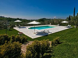 Holiday Home in Selci With Saltwater Pool