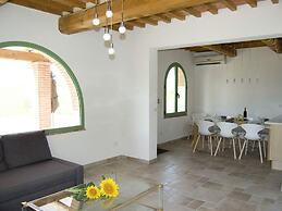 Belvilla by OYO Sparsa Girasole