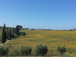 Belvilla by OYO Sparsa Girasole