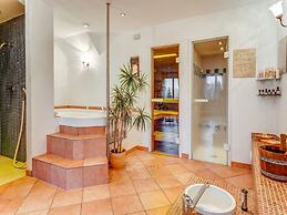 Apartment With Wellness Oasis