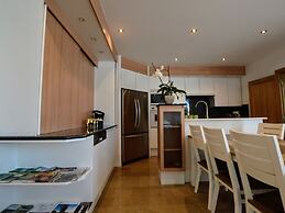 Spacious Villa in Zingem With Garden
