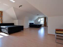Spacious Villa in Zingem With Garden