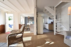 Sea View Stay in Fermanville