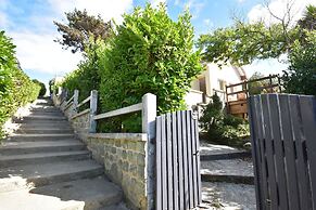Sea View Stay in Fermanville