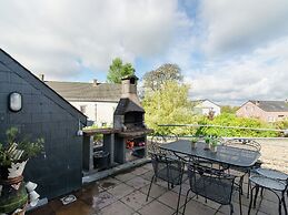 Farmhouse in Fontenelle With Garden
