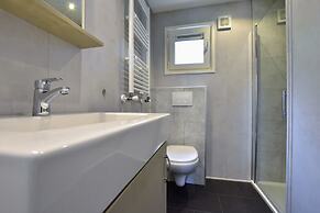 Modern Chalet With a Nice Garden