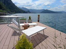 Ello Apartment for Lake Adventures