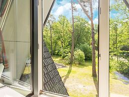 Family Bungalow by the Fen