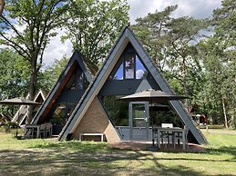 Family Bungalow by the Fen