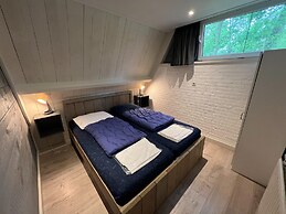 Family Bungalow by the Fen