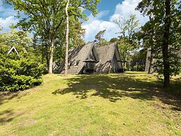 Family Bungalow by the Fen