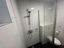 Family Bungalow by the Fen