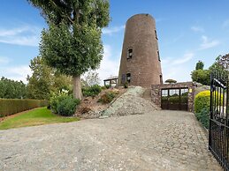 Holiday Home in Oombergen With Terrace and Garden