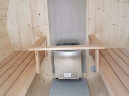 Wonderful Apartment With Barrel Sauna