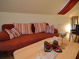 Cozy Apartment in Neumagen-Dhron near Lake Mosel with Garden