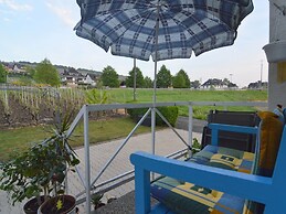 Cozy Apartment in Neumagen-Dhron near Lake Mosel with Garden